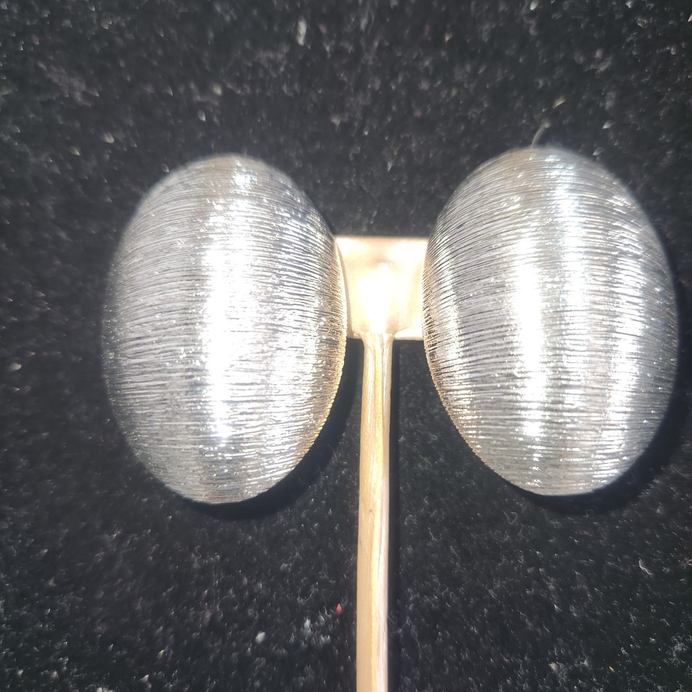 Vintage Silver Tone Textured Oval Dome Clip On Earrings Ribbed Statement Retro - Picture 2 of 12